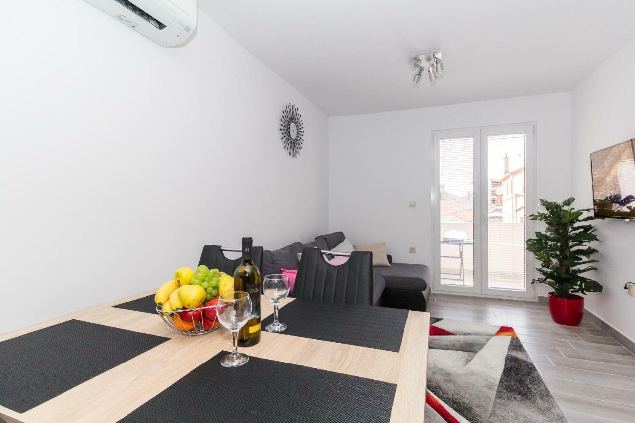 App Joly In Center Old Town Διαμέρισμα Biograd Na Moru Εξωτερικό φωτογραφία